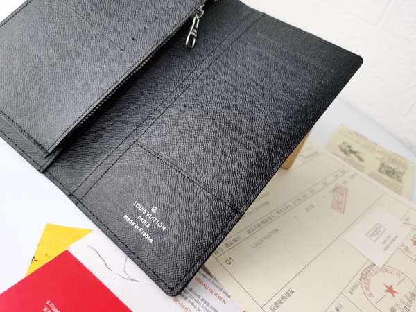 LVコピーウォレット角部分ディテール